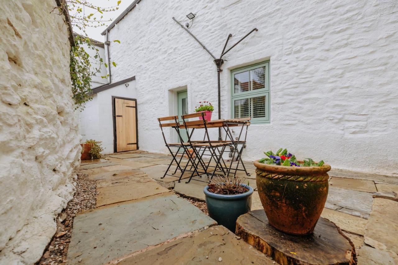 Church View Cottage Whalley Esterno foto